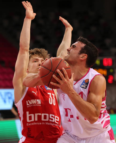 探索成功背 探索成功背