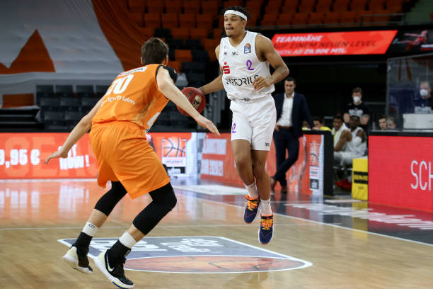 足坛认可的 足坛认可的