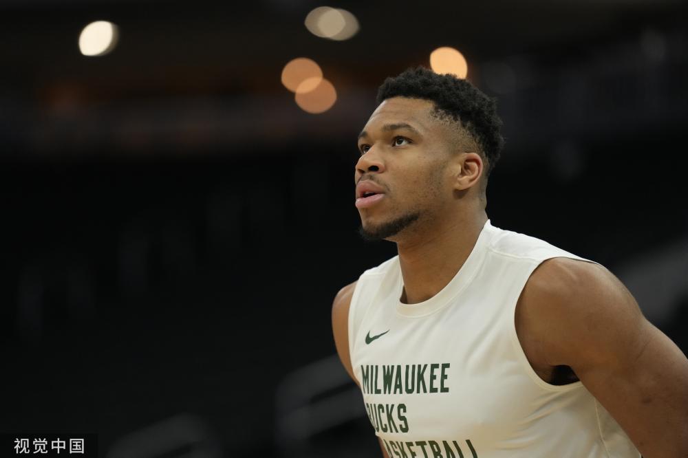 六台主持人：巴列卡诺主场草皮不佳，这根本不是西甲级别的草皮！